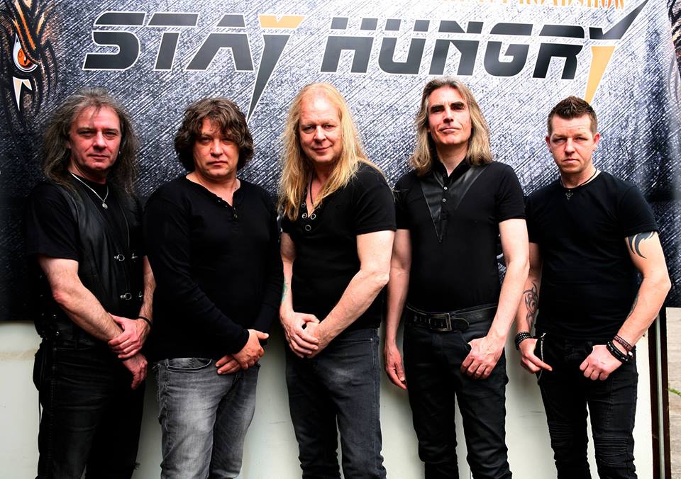 Stay Hungry (D) + Ear Danger + Raider (B)